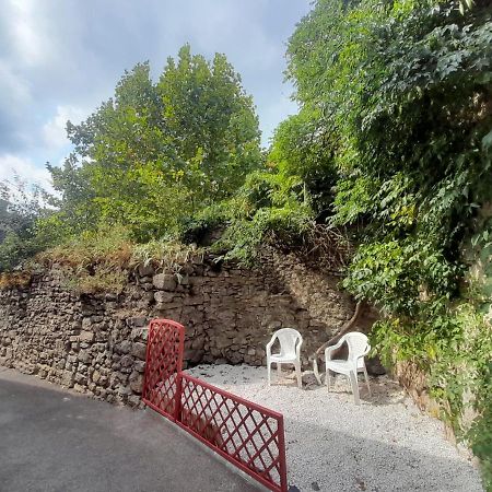 Gite Olivia Saint-Florent-sur-Auzonnet Exteriér fotografie